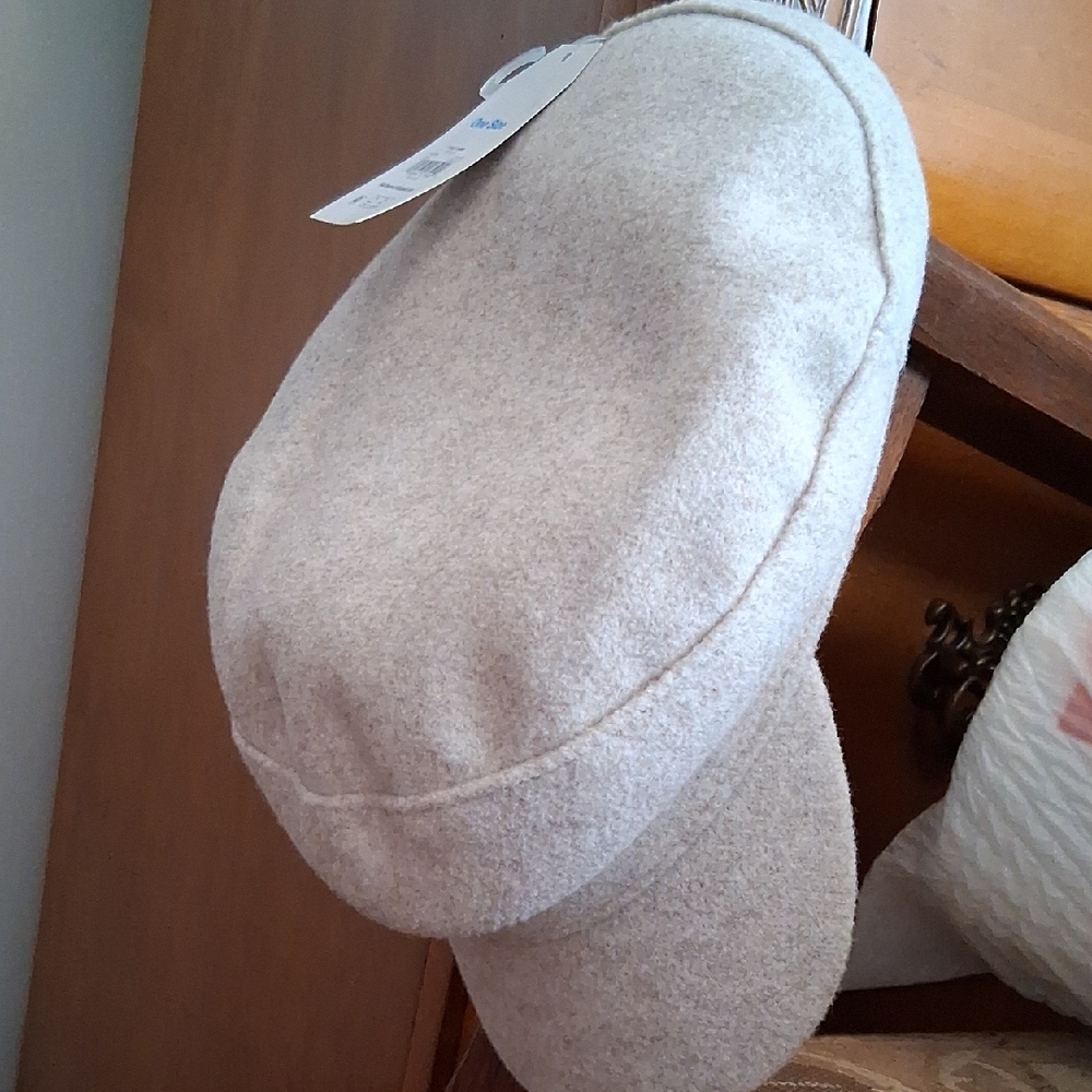 Time and Tru Kids Tan Hat